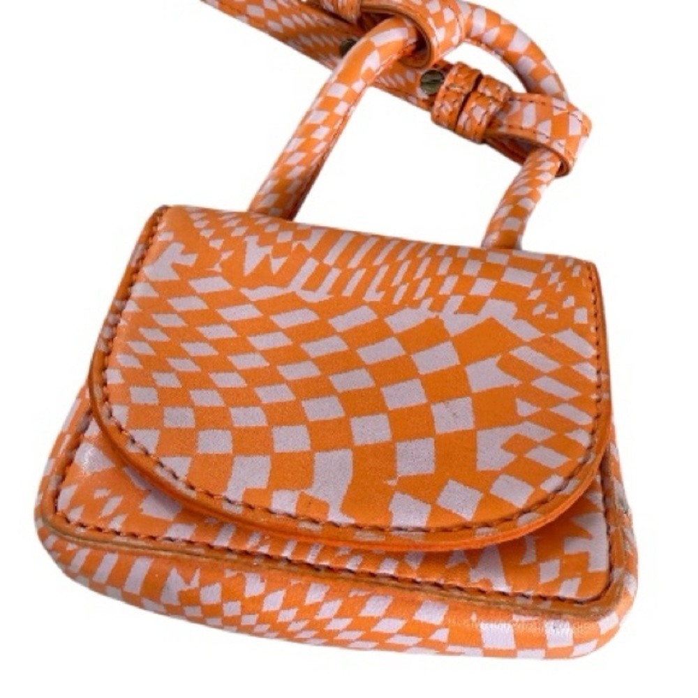 Free People-Close To You Mini Crossbody SOLD OUT - Picture 3 of 11